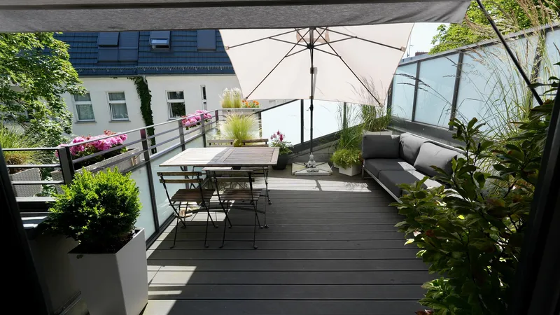 Möblierter 4-Raum nähe Ostkreuz mit großer Terrasse [Untervermietung] — photo 1